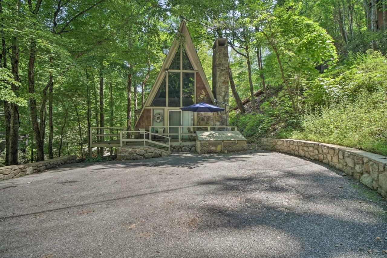Snuggle Inn In The Heart Of Chalet Village! Gatlinburg Exteriér fotografie