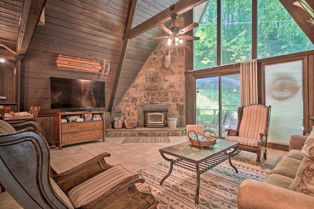 Snuggle Inn In The Heart Of Chalet Village! Gatlinburg Exteriér fotografie