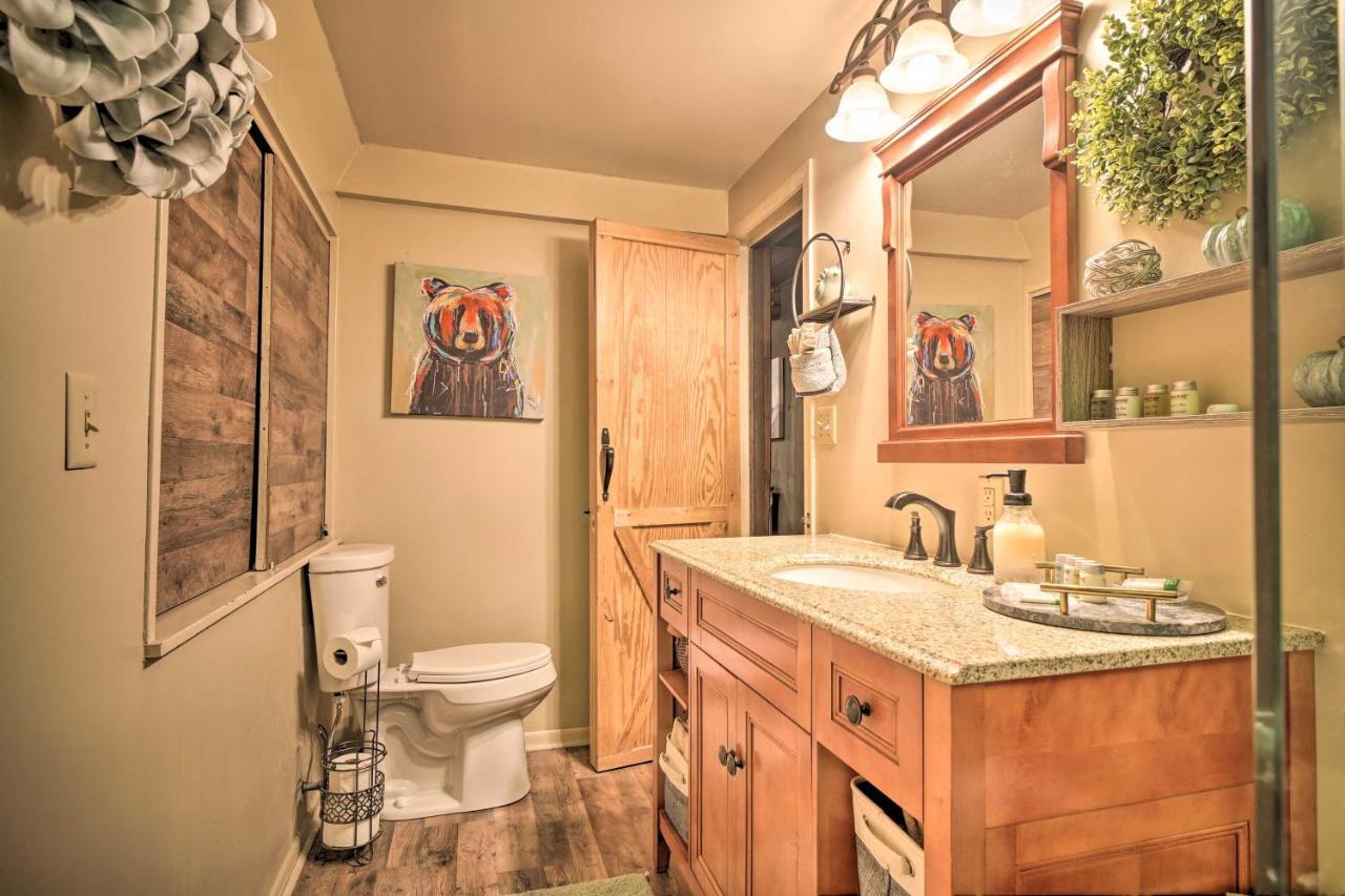 Snuggle Inn In The Heart Of Chalet Village! Gatlinburg Exteriér fotografie